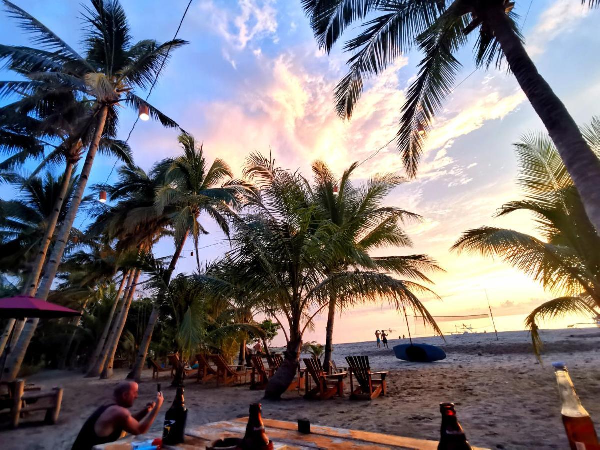 Sulu Sunset Beach Resort Nauhang Luaran gambar