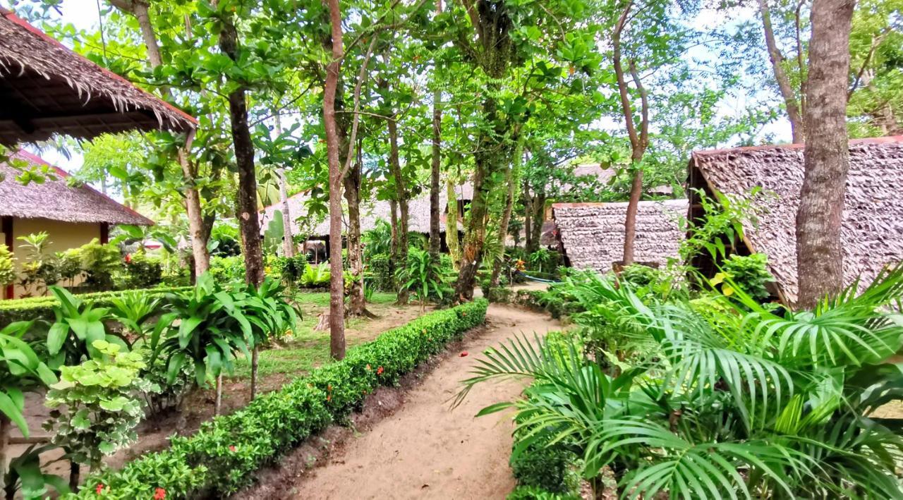 Sulu Sunset Beach Resort Nauhang Luaran gambar